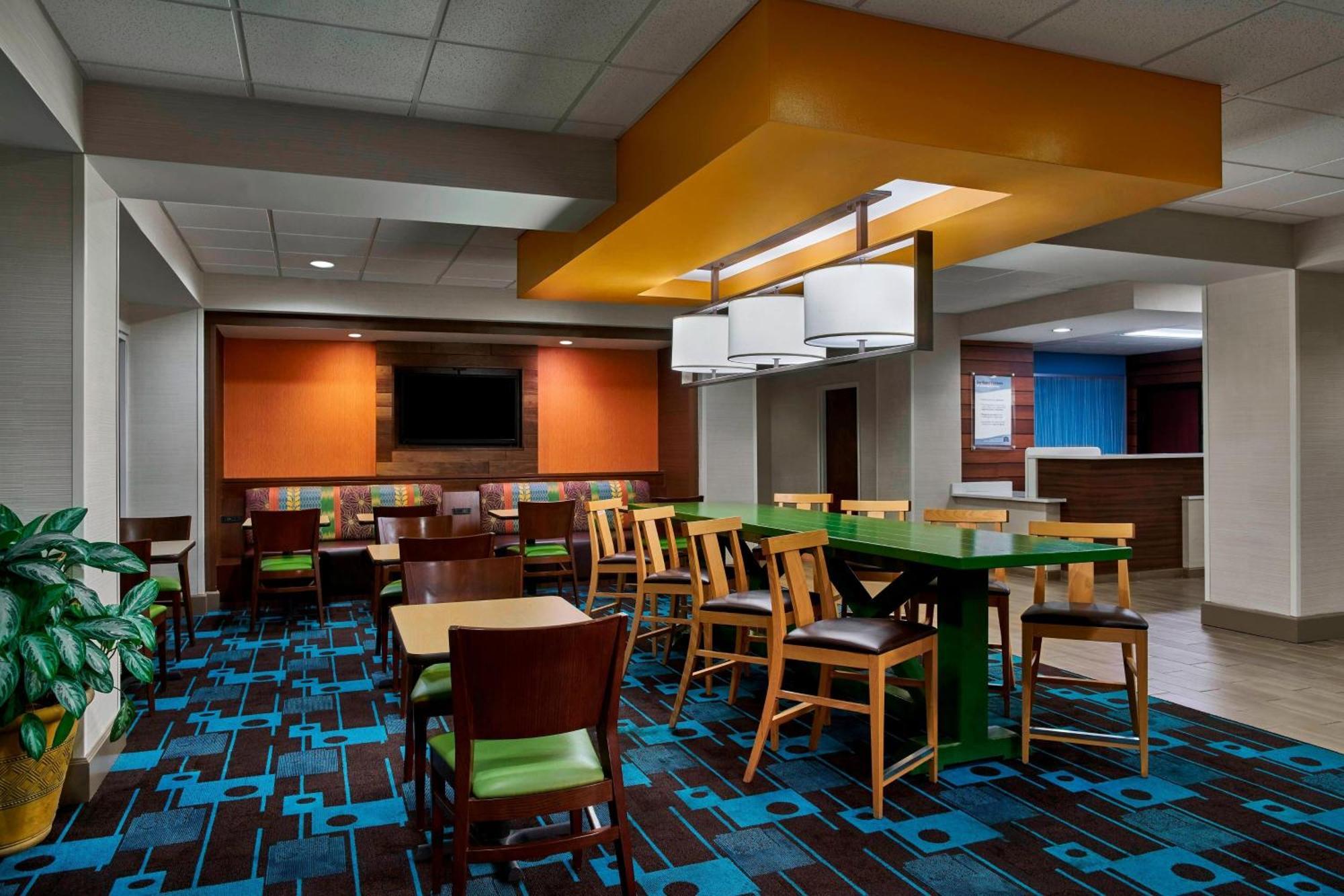 Fairfield Inn Myrtle Beach Broadway At The Beach Екстериор снимка